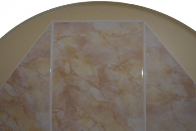 Обеденная зона: стол «Шарди О», стул «Альфа»